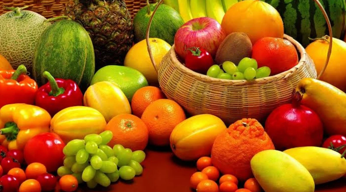 أسعار الخضار والفواكه في السوق المركزي اليوم
