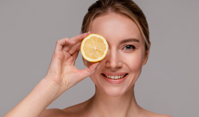 لا ترمي قشور الليمون ..  حيل جمالية مذهلة لم تسمعي بها من قبل