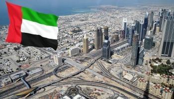 الإمارات تخفف إجراءات التعامل مع كورونا