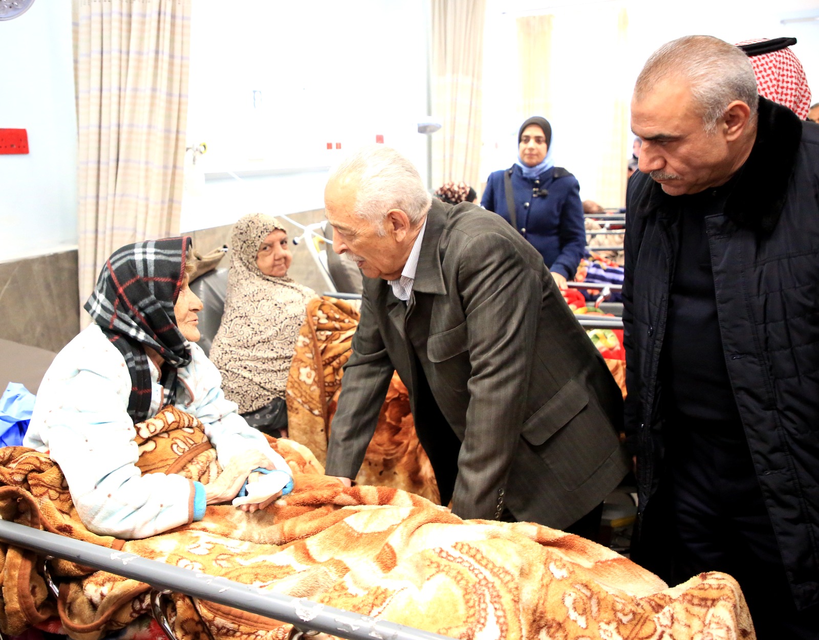 مندوبا عن الملك 