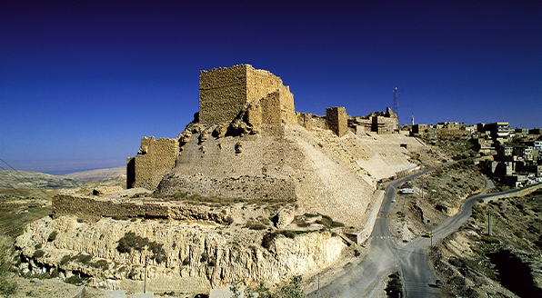 فاعليات في الكرك:  الأردن قادر على تجاوز التحديات الإقليمية