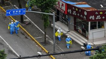 شنغهاي تخفف قيود كورونا وبكين تواصل رصد الإصابات