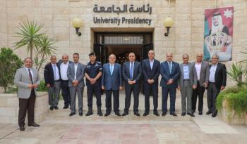 رئيس الجامعة الهاشمية يستقبل المجلس الأمني في الزرقاء