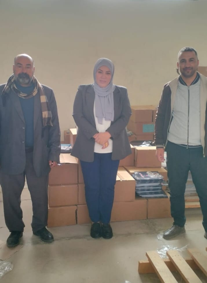 الشطناوي تتفقد مستودعات الكتب للاطلاع على جاهزية التسليم