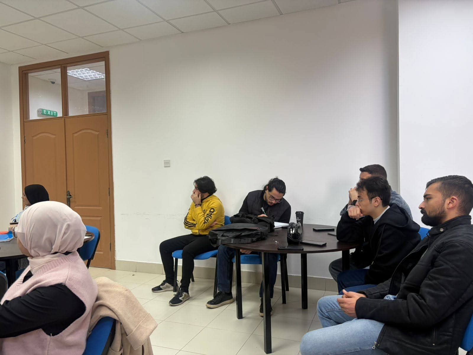 انطلاق ورشة تدريبية متخصصة في النقد الأدبي الغربي في جامعة عجلون الوطنية