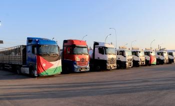 الجيش يرسل 51 شاحنة مساعدات إنسانية إلى غزة