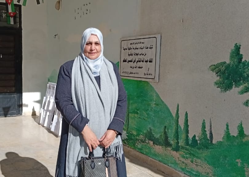 مديرة تربية المزار الشمالي تتابع سير امتحانات الثانوية العامة