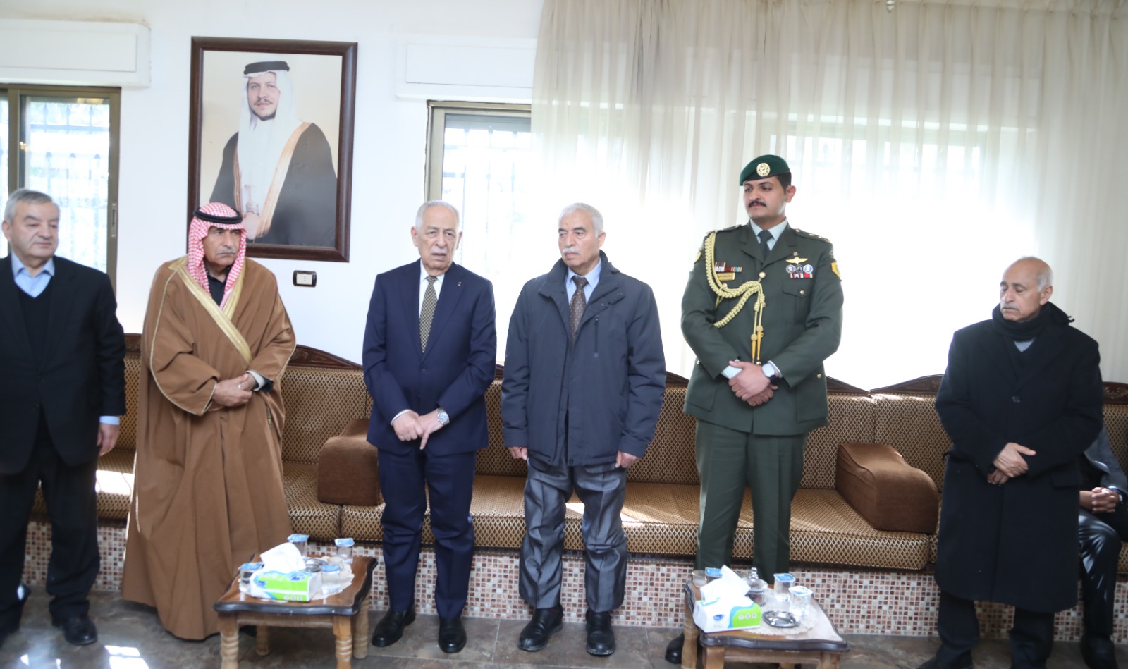 العيسوي ينقل تعازي الملك وولي العهد إلى عشيرة العميان