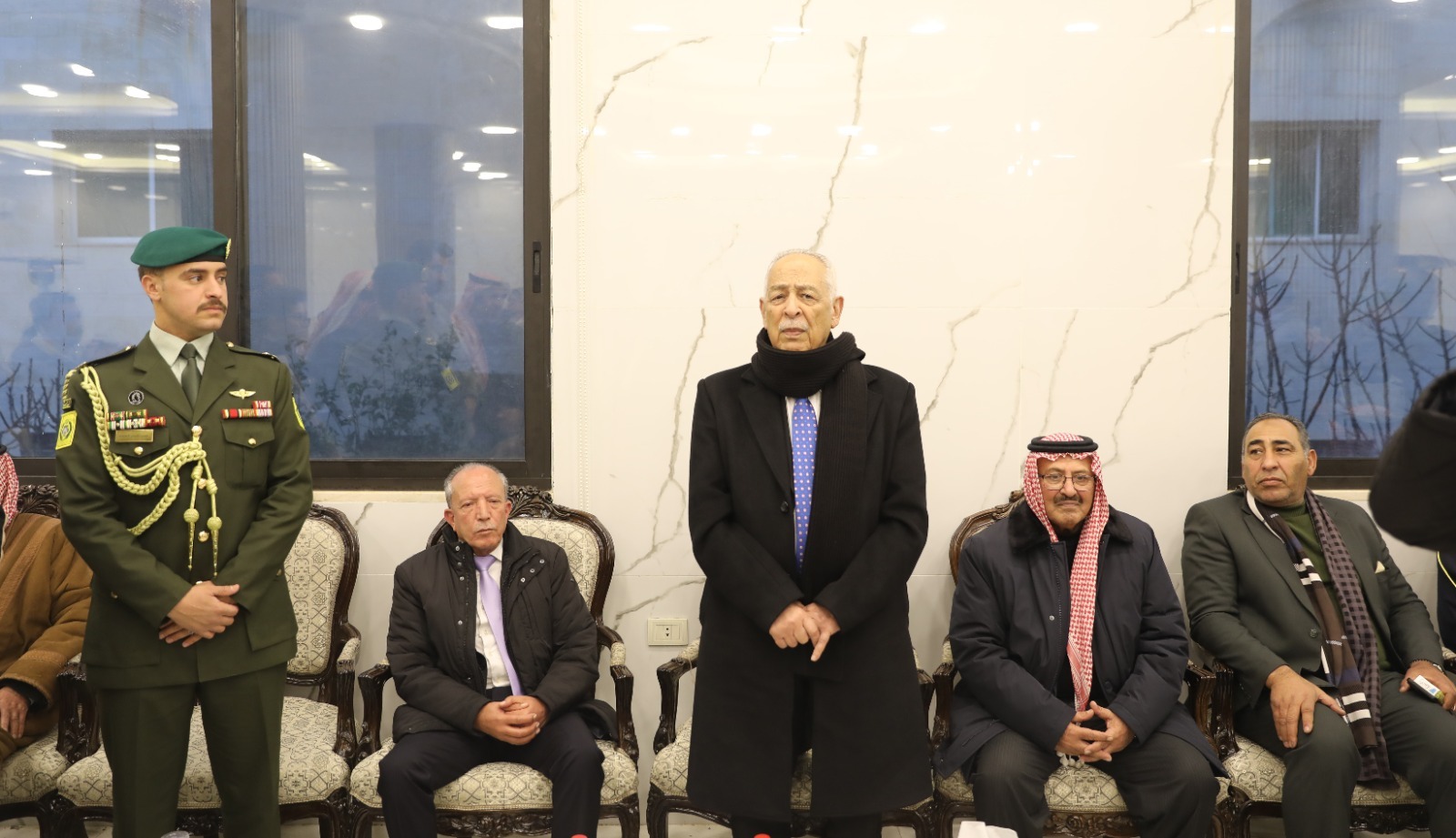 مندوبا عن الملك وولي العهد ..  العيسوي يعزي عشائر الحويان والمناصير وعازر