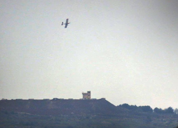 طيران إسرائيلي يرش مواد مجهولة على أراضٍ زراعية بالقنيطرة