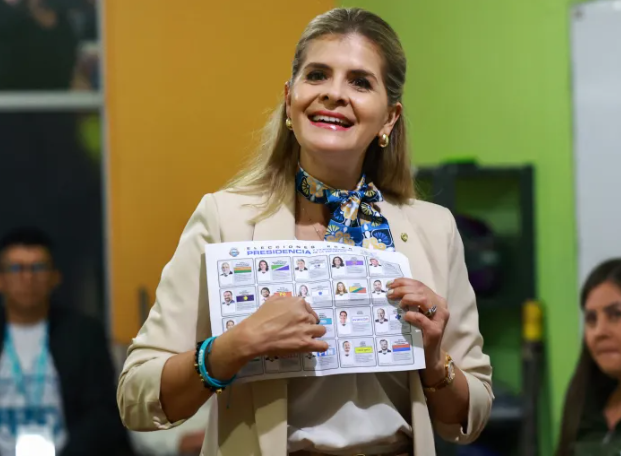 اليمينية لورا فرنانديز تفوز برئاسة كوستاريكا 