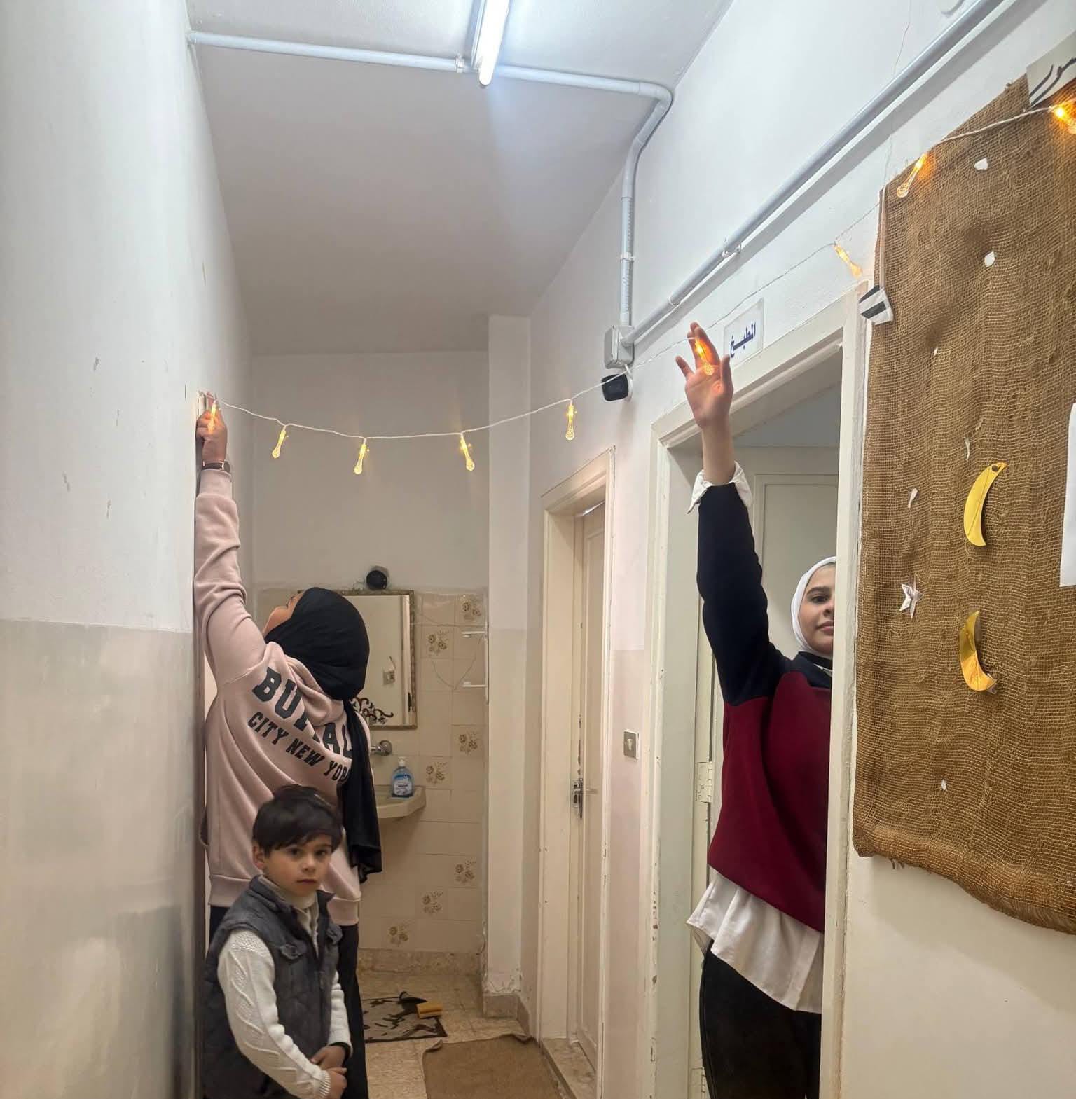 مبادرة تطوعية في مركز شابات الكرك استعدادًا لاستقبال رمضان