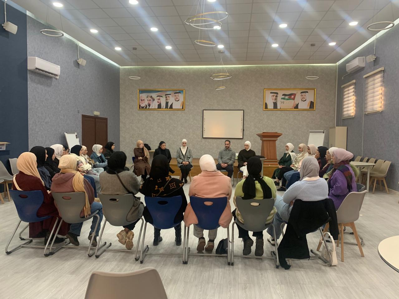 ورشة توعوية حول الصحة النفسية  في مركز شابات القويسمة 