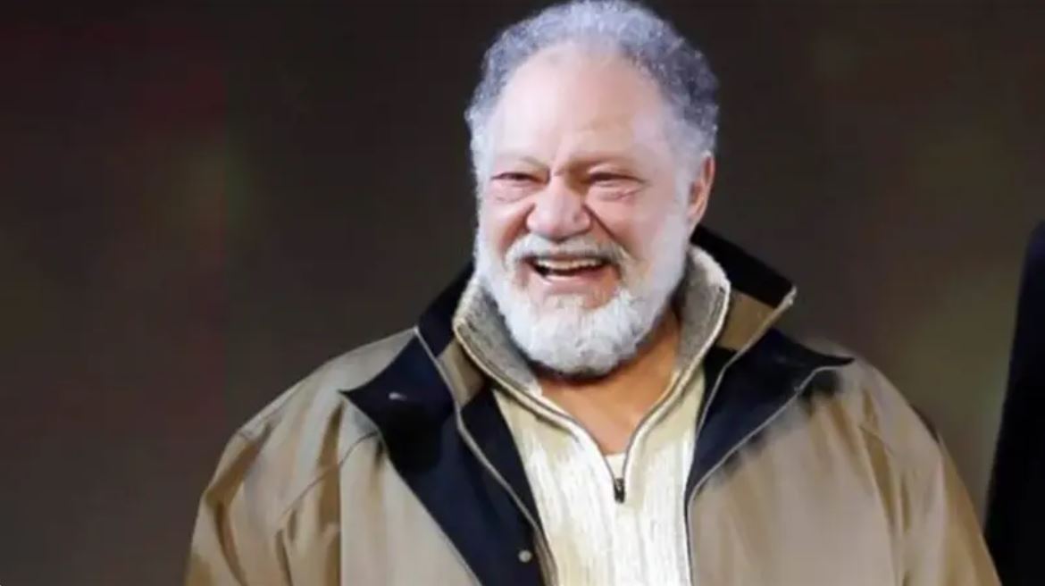 بينهم لبلبة ويحيى الفخراني ..  فنانون كبار غيروا أسماءهم الحقيقية