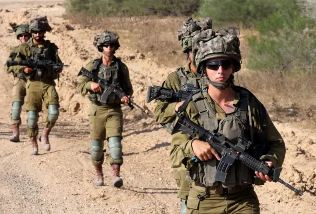 الجيش الإسرائيلي يبدأ عملية برية في جنوب لبنان 