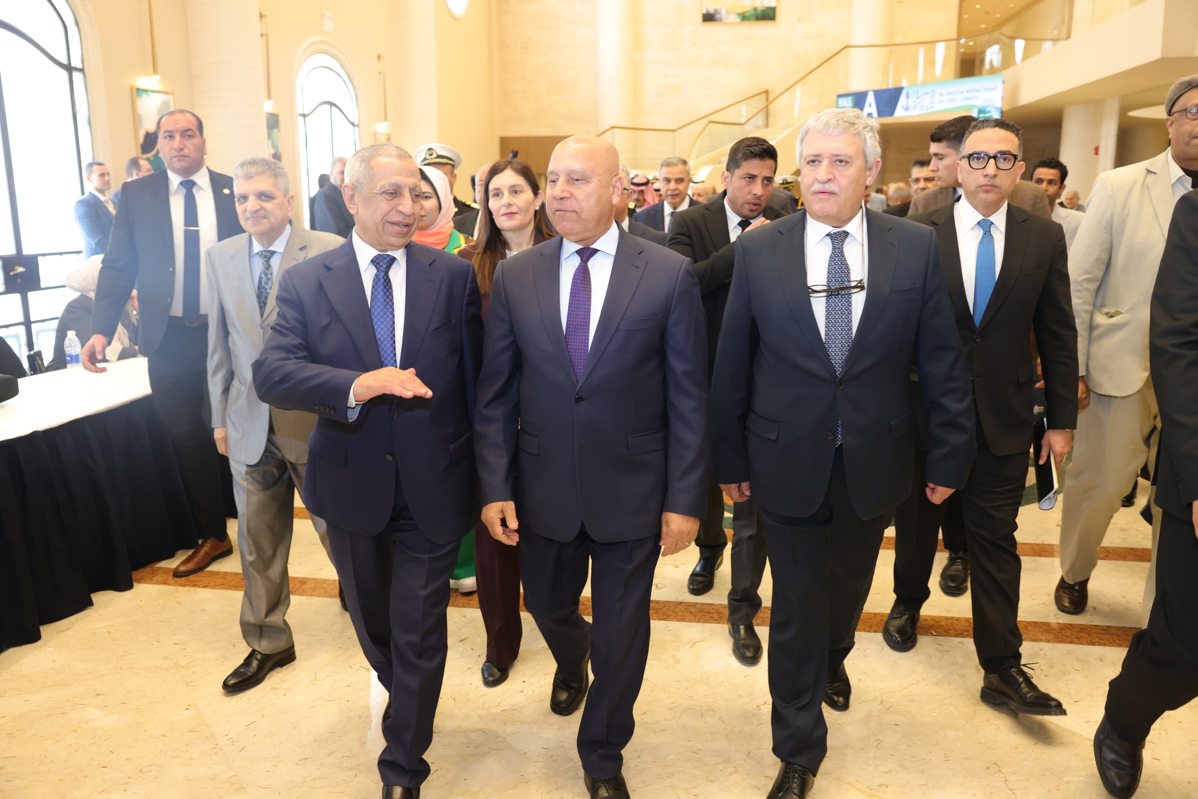 القطامين: تطوير النقل البحري والخدمات اللوجستية ركيزة للتنمية