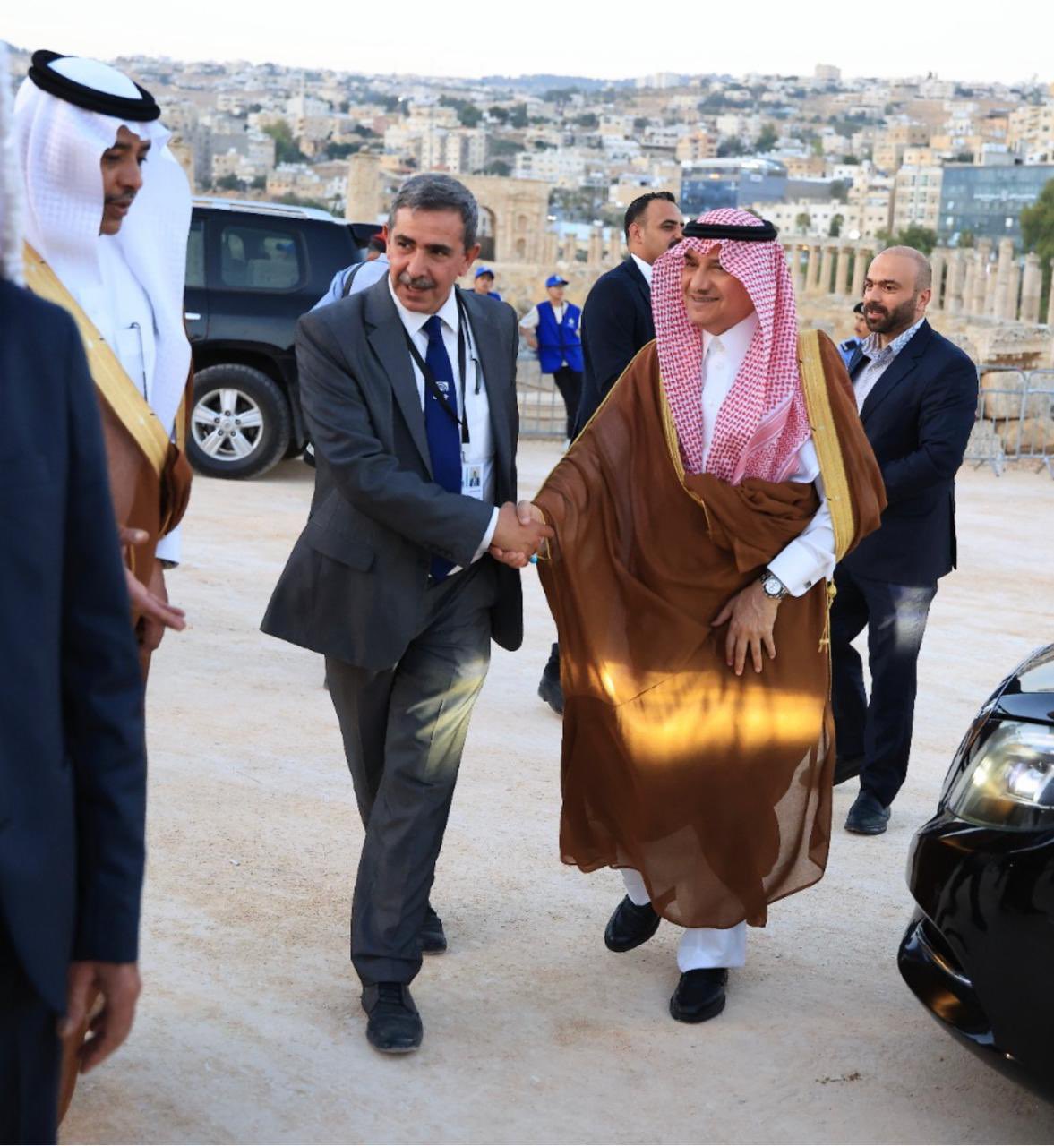 السفير السعودي يحضر افتتاح مهرجان جرش 