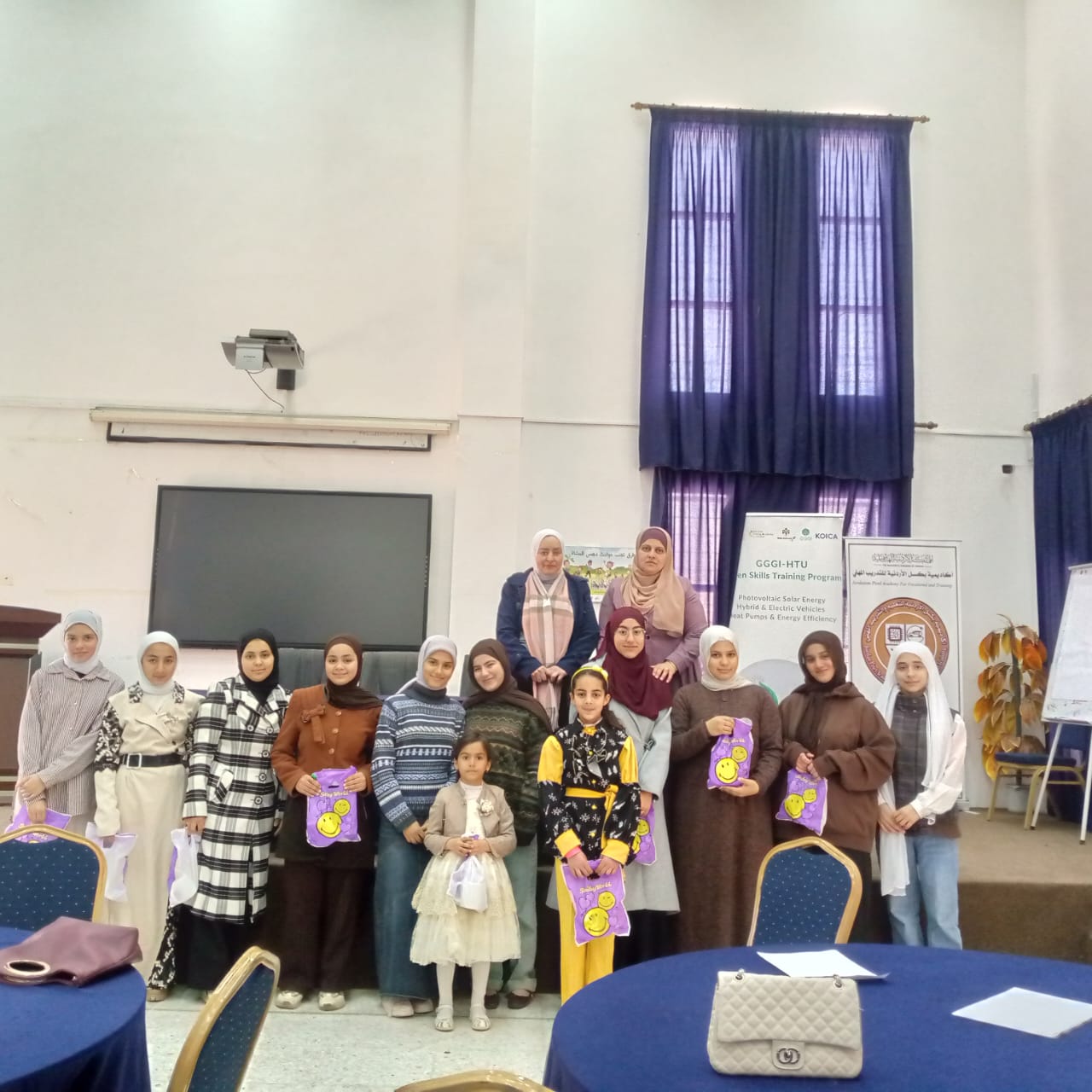 مركز شابات دير أبي سعيد يكرّم الفائزات بمسابقة حفظ القرآن الكريم