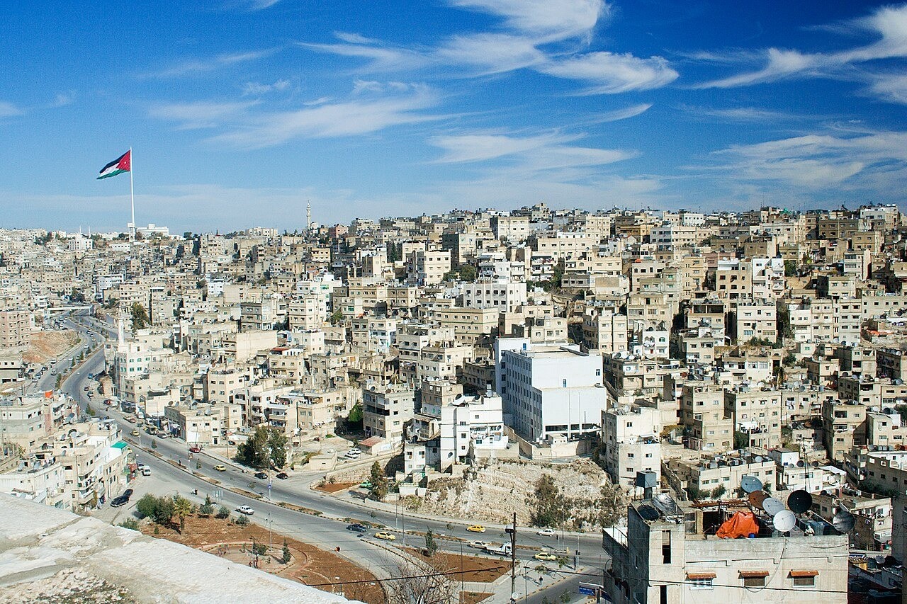 طقس معتدل الحرارة الجمعة وتعمق عدم الاستقرار الجوي الأحد