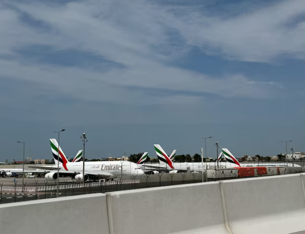 استئناف بعض الرحلات الجوية في مطار دبي 