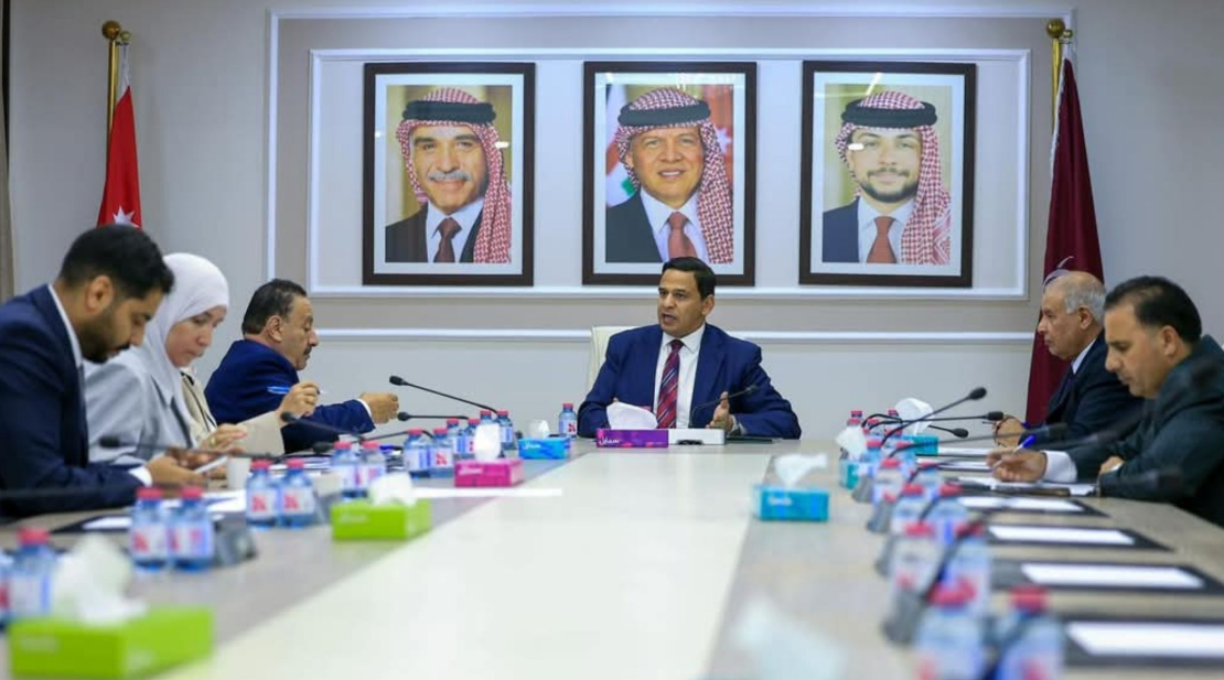الطاقة النيابية توصي بتطوير الإطار التشريعي والتنظيمي لقطاع الطاقة المتجددة
