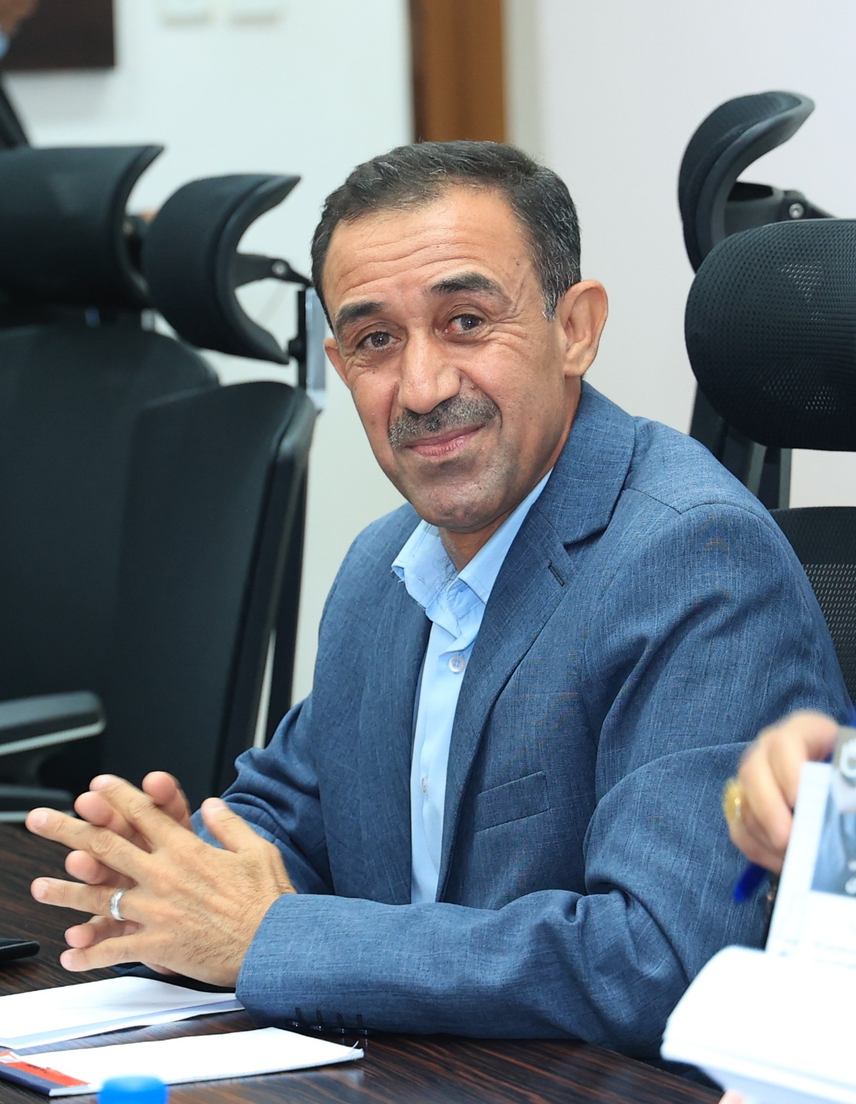 مساندة الموقف الشعبي للموقف الرسمي