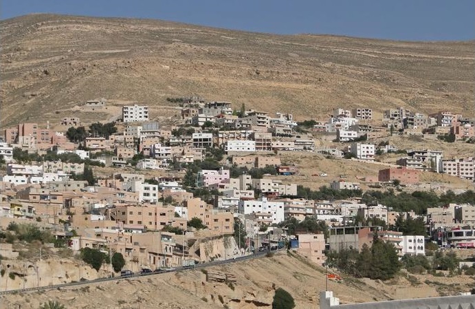 الأراضي والمساحة تعتزم استملاك أراض لطريق أذرح – البيطار