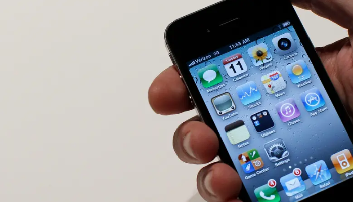 آيفون 4 يعاود الظهور كقطعة باهظة لهواة المقتنيات النادرة