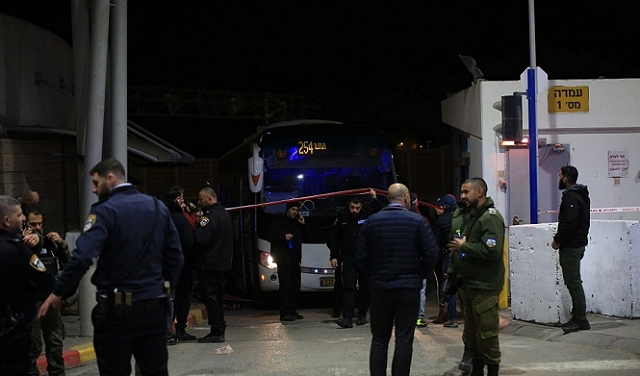الاحتلال يعتقل 5 فلسطينيين بزعم محاولة تفجير حافلة في “بيتار عيليت” | فلسطين