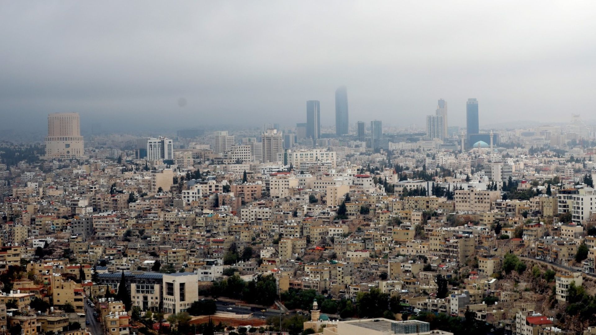 الإدارة المحلية تحذر من تشكل السيول خلال المنخفض الجديد