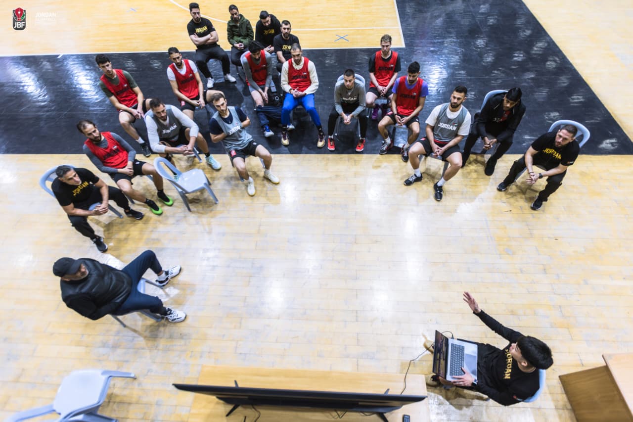 منتخب السلة يواصل استعداداته المكثفة 