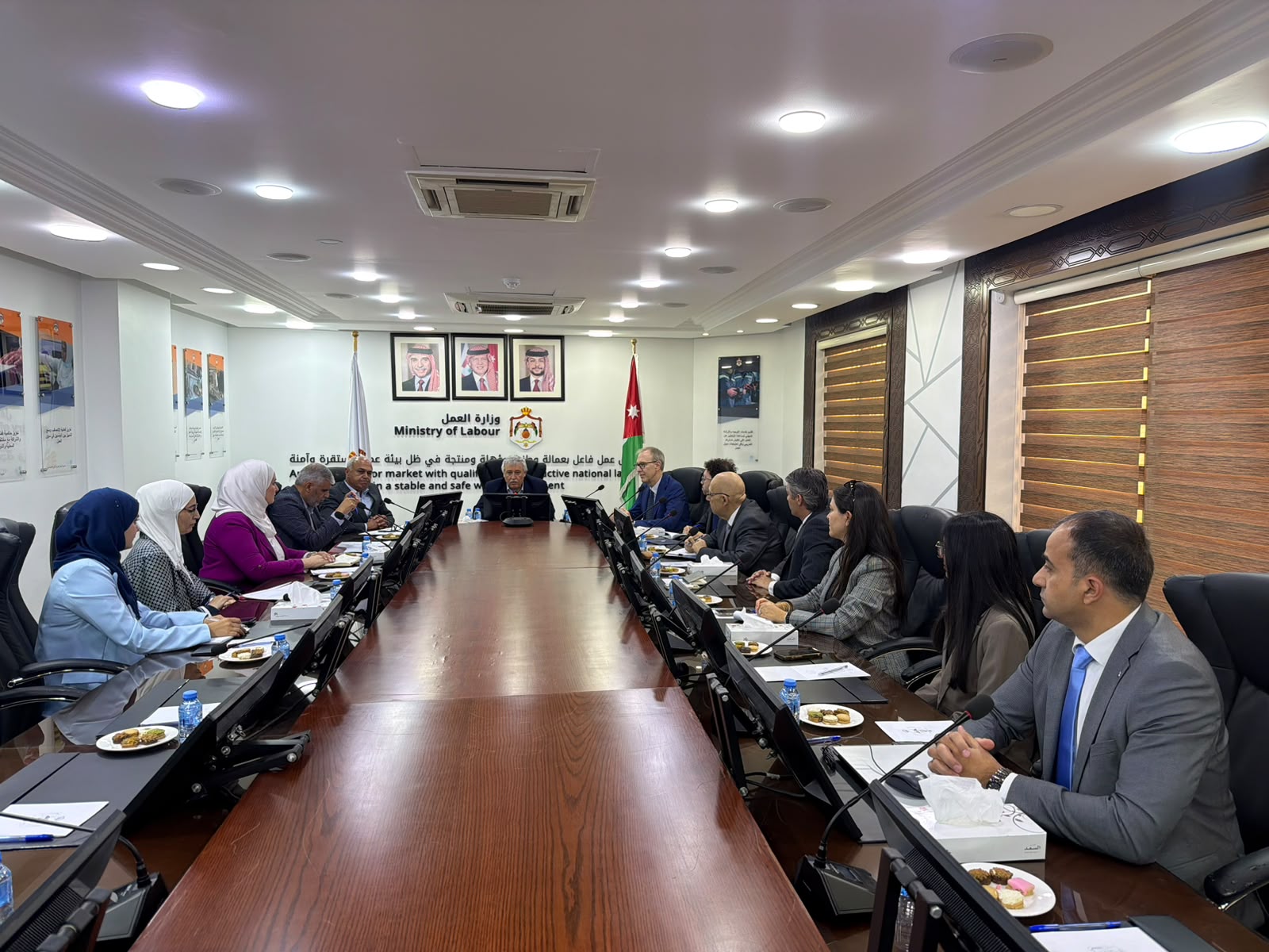 وزير العمل يبحث والسفير الإيطالي تعزيز التعاون بين البلدين