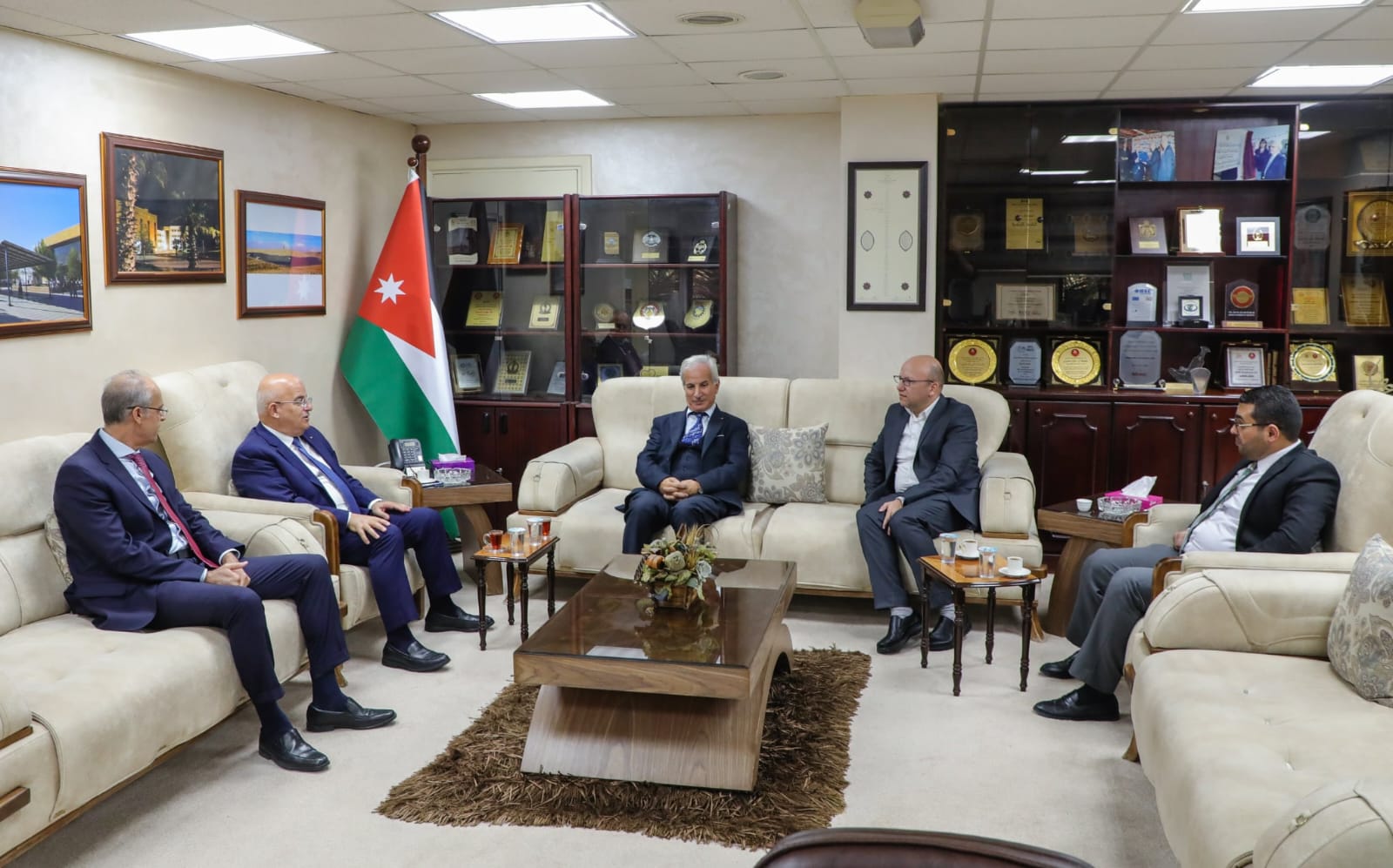 التميز الميداني لأساتذة جامعاتنا الأردنية