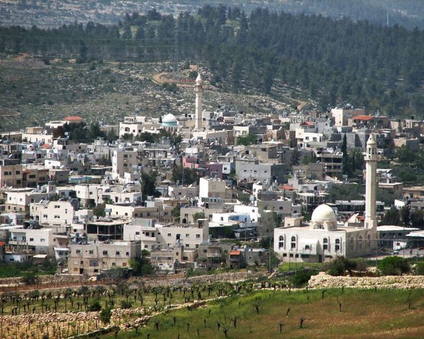 الاحتلال يمنع رفع أذان الفجر في قرية حوسان