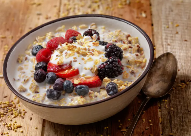 يومان من حمية الشوفان المكثفة يخفضان الكوليسترول والوزن