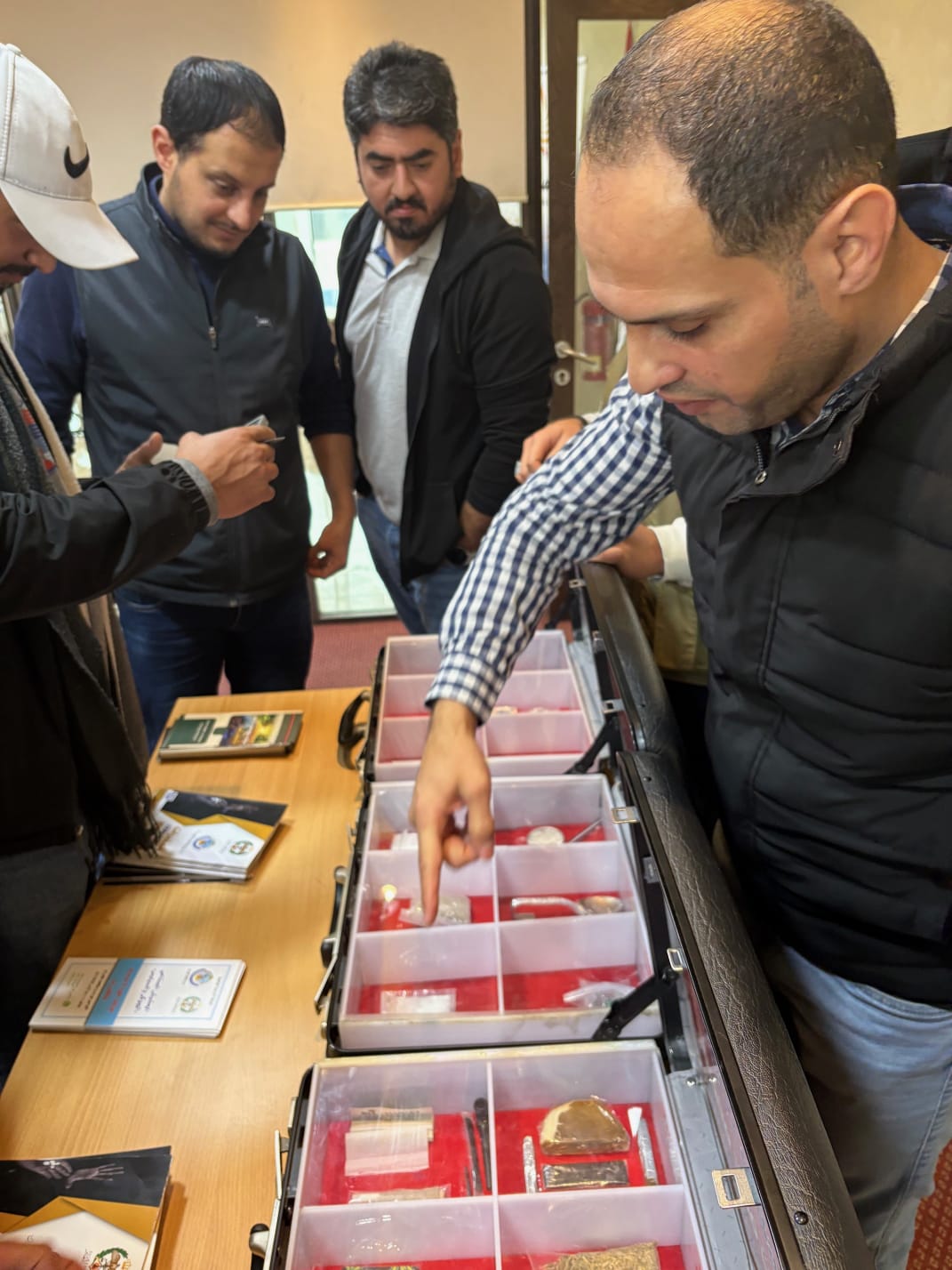 محاضرة توعوية بعنوان آفة المخدرات وأثرها على الفرد والمجتمع لدى شركة المناصير للزيوت والمحروقات