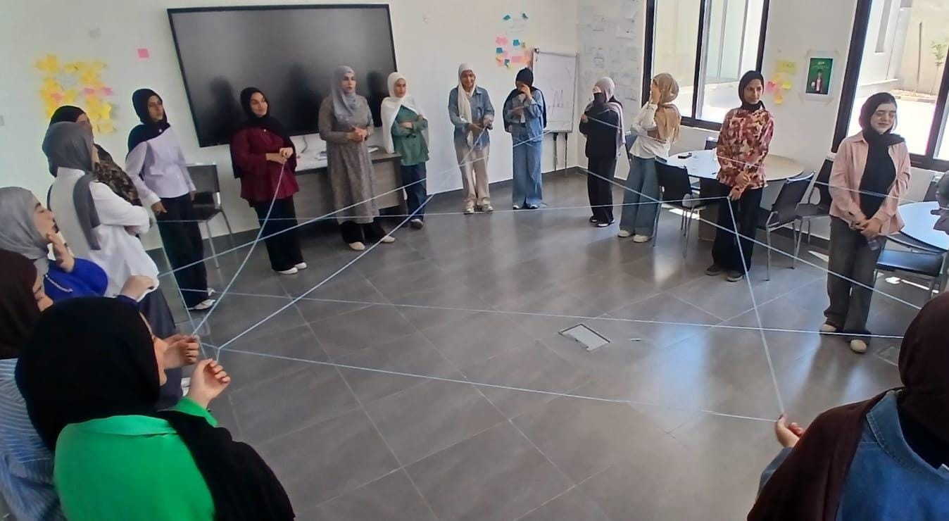 مركز شباب الوسطية ينفذ جلسة عزز الصداقات وشارك الآخرين