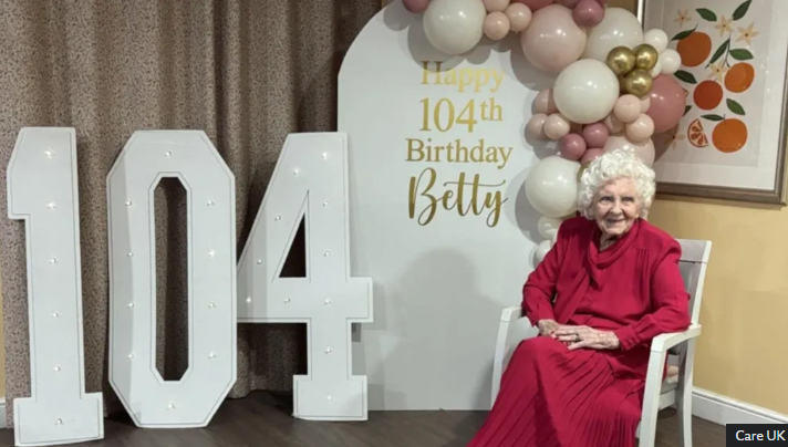 معمرة تبلغ 104 أعوام تكشف سر تمتعها بحياة صحية قوية
