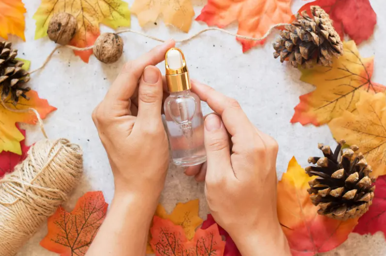 عطور خريف 2026 ..  نفحات دافئة بروح جديدة