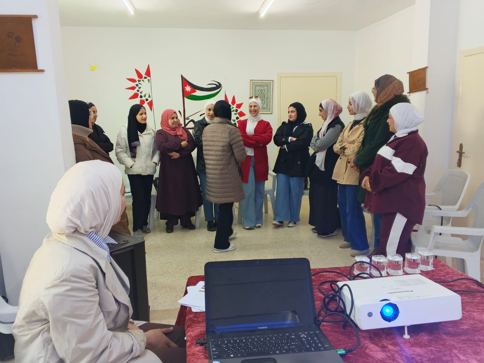 مركز شابات المزار ينظم ورشة تدريبية حول القيادة وإدارة الفرق التقنية