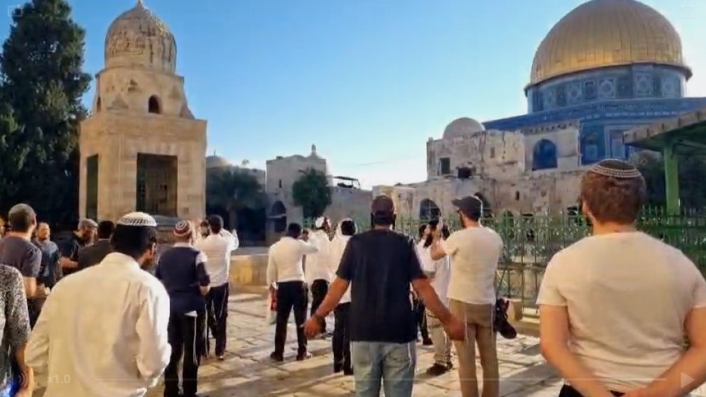 مستوطنون يقتحمون المسجد الأقصى تزامنا مع ما يسمى ذكرى خراب الهيكل