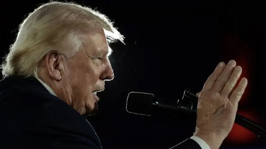 ترامب: سنطلق النار بشكل أقوى إذا لم تلتزم طهران بالاتفاق