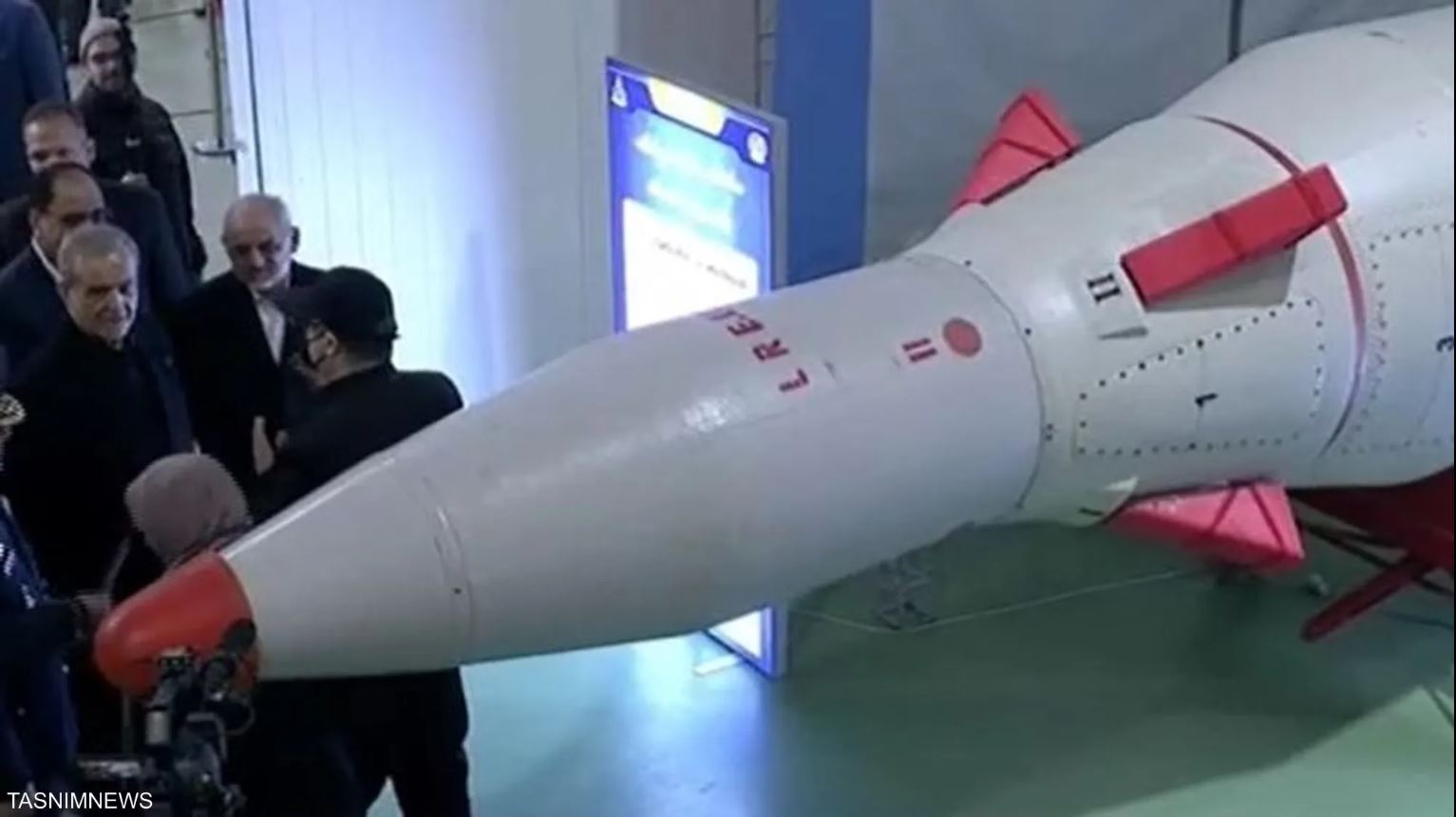 ما هي أنواع صواريخ إيران البالستية وقدراتها؟