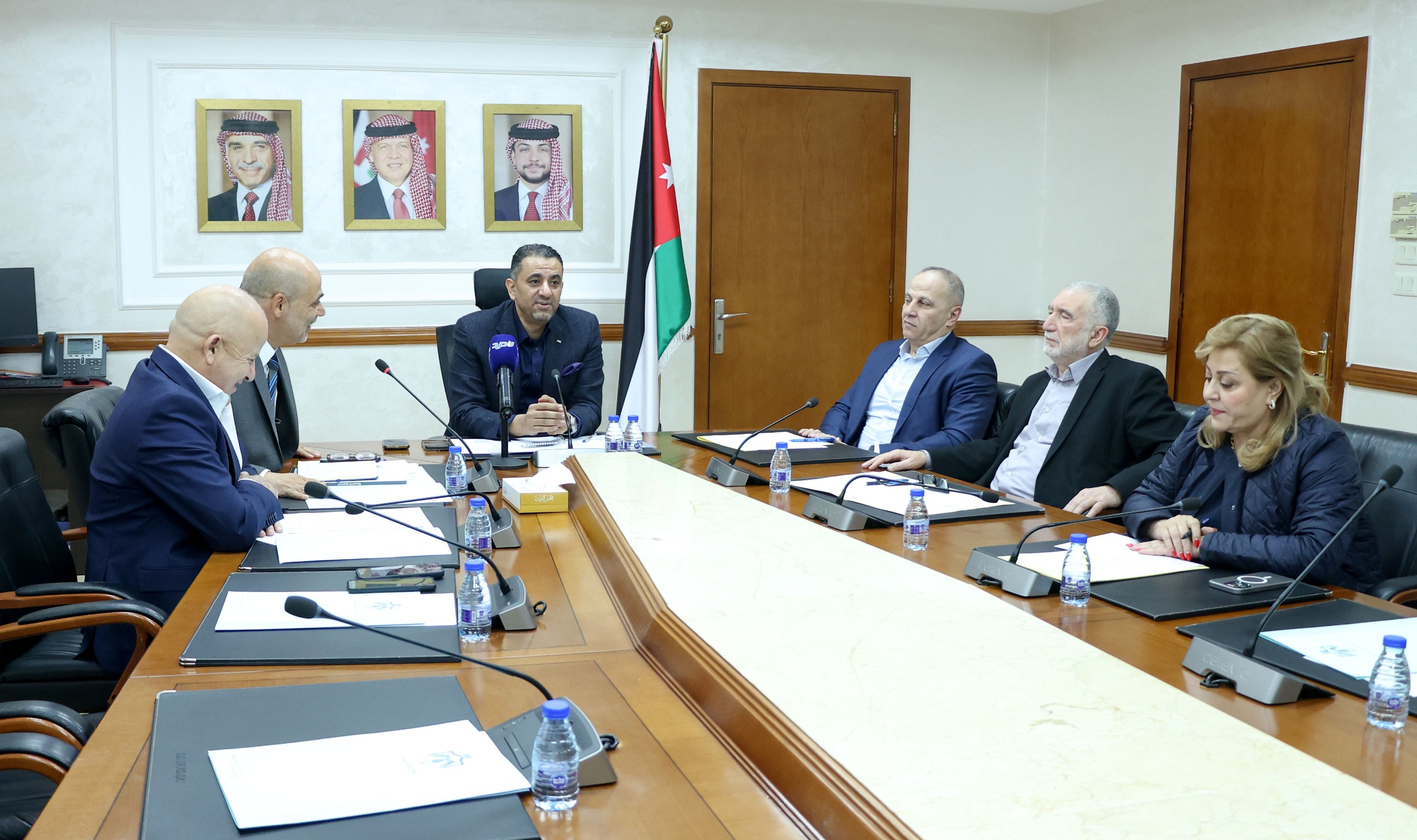 الاقتصاد النيابية تناقش آلية عملها للمرحلة المقبلة