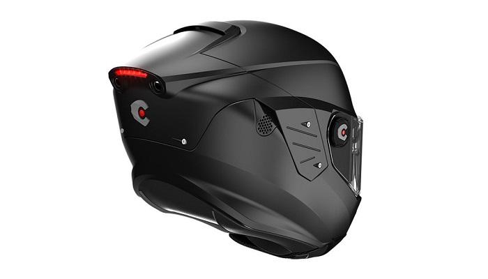 لرؤية النقطة العمياء ..  خوذة ذكية تنبه قائد الدراجة النارية