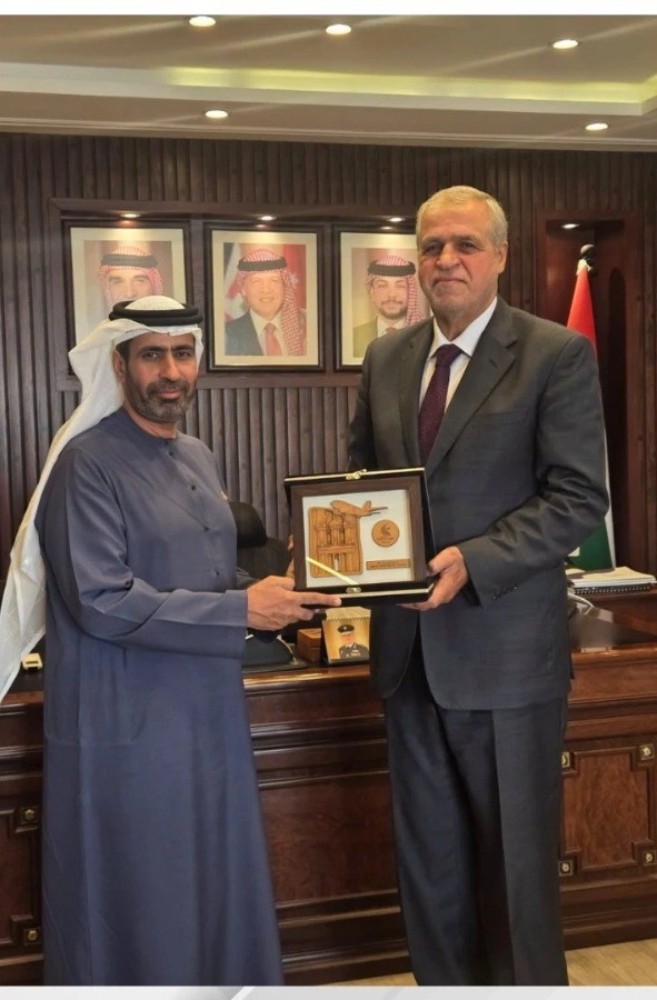 الطيران المدني تبحث آفاق تعزيز التعاون في مجال النقل الجوي مع دولة الإمارات
