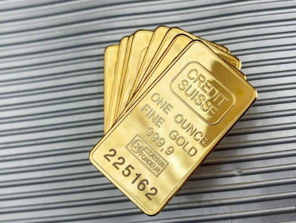 انخفاض أسعار الذهب عالميًا بعد تراجع تهديدات ترامب 