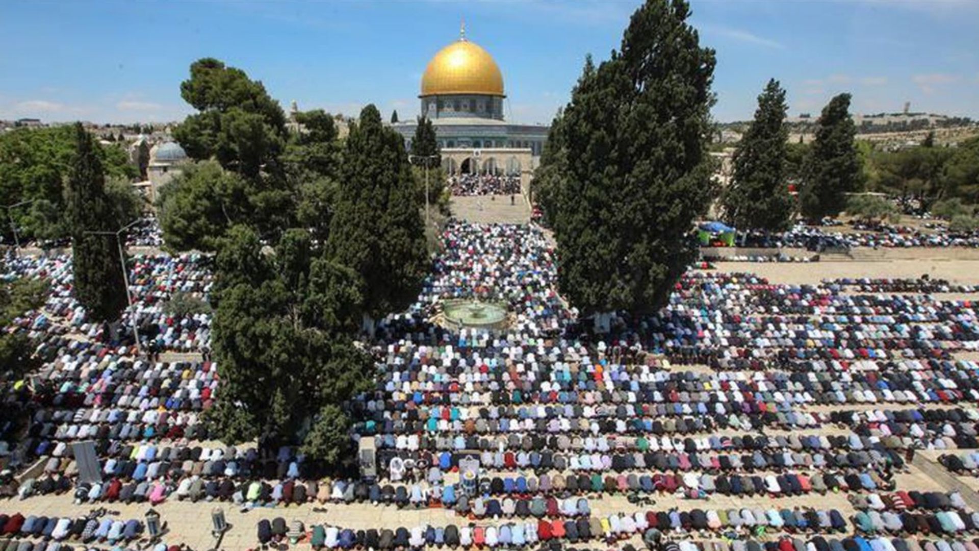 إسرائيل تبعد 43 موظفًا من الأوقاف عن الأقصى 