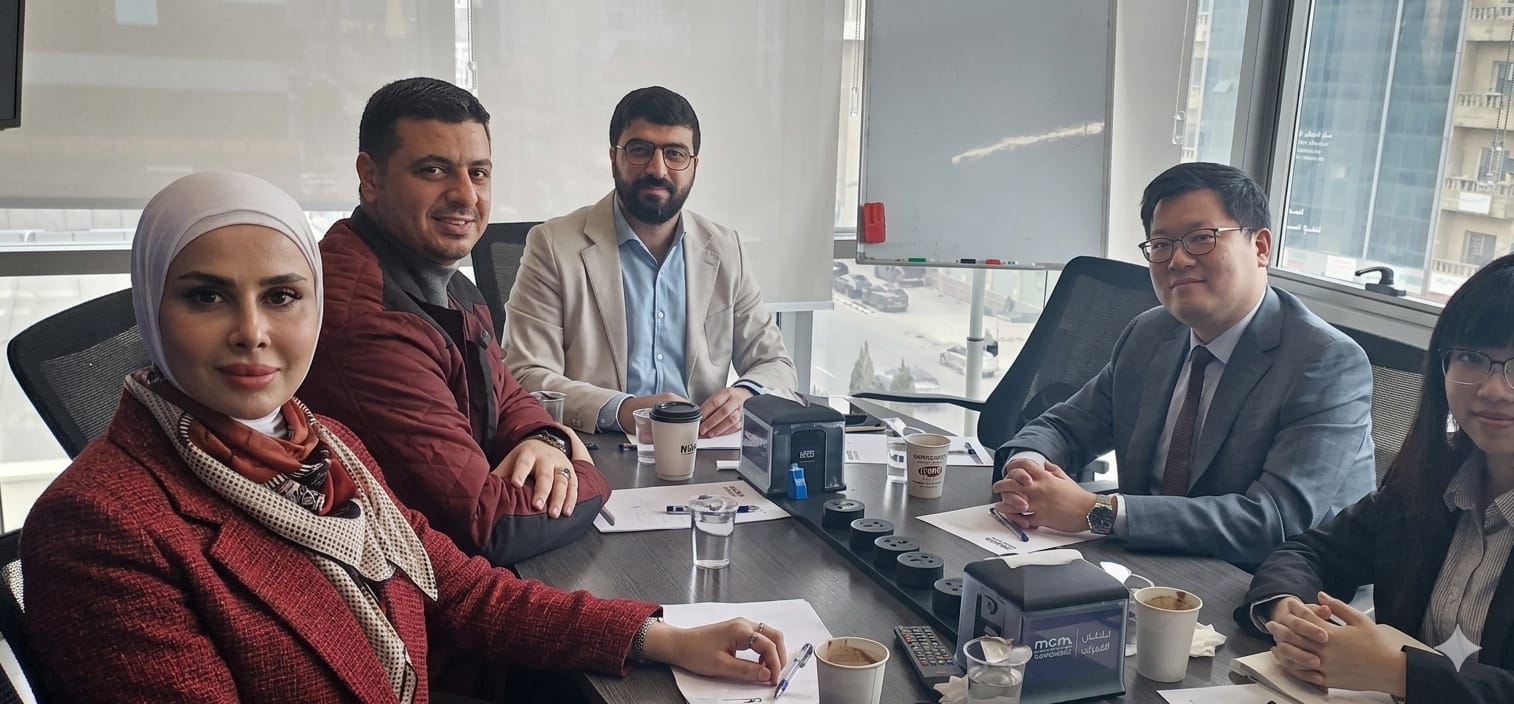 وفد من السفارة الصينية يزور الجمعية الأردنية لريادة الأعمال