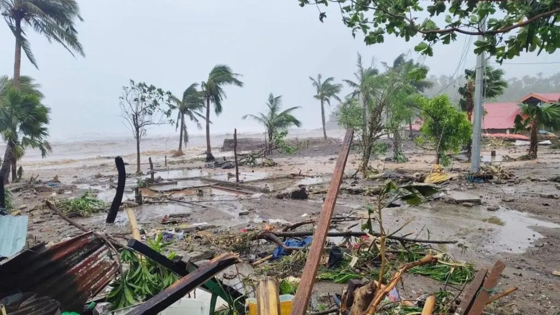 مقتل 11 شخصا جراء إعصار في بابوا غينيا الجديدة